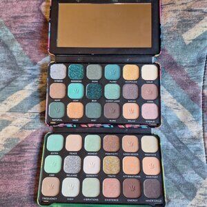 💚 Revolution Palette Duo — Chilled + Good Vibes Only